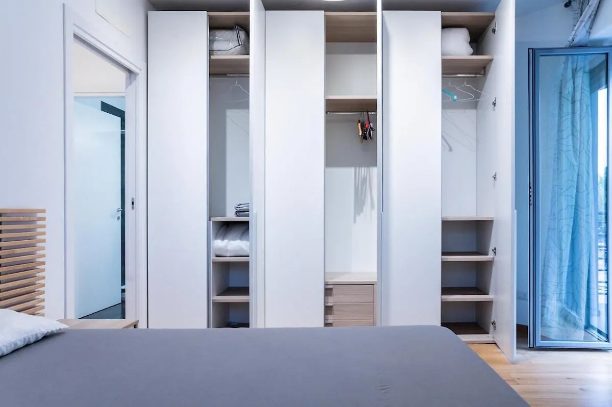 Milano M64 Apartment 0*, Milan Italy